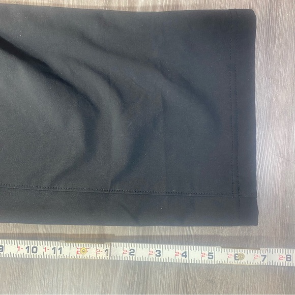 Duluth Trading Co Black Cargo‎ Pants with Durable Design - Picture 4 of 13